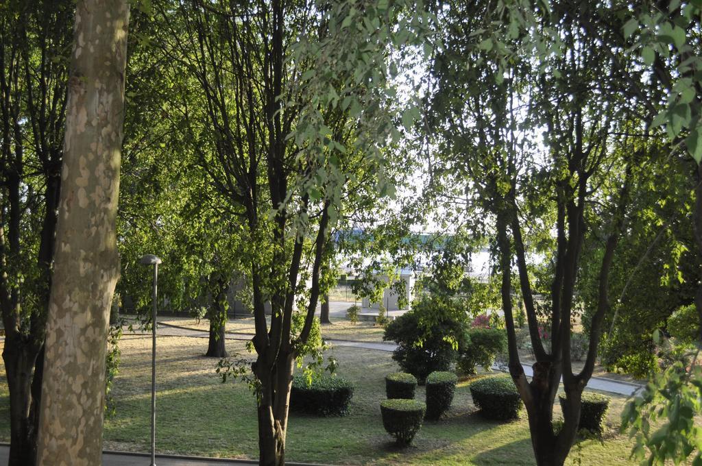 Business Appartements "Villa Muenz" بولا الغرفة الصورة